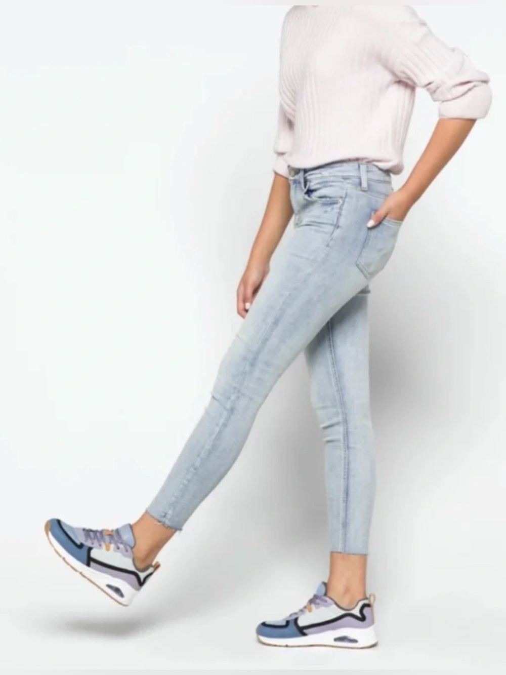 PISTOLA Arielle Skinny Scissor Cut Hem Jean Size 29 No Pressure Style# P6730MTW